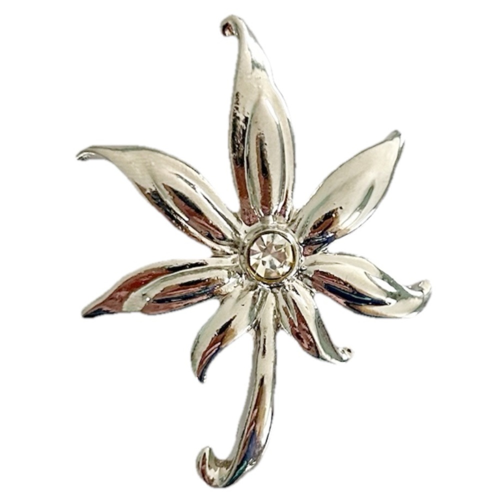 Vintage Japan Rhinestone Silver Tone Weed Leaf Brooch Pin Marijuana Shape Flower